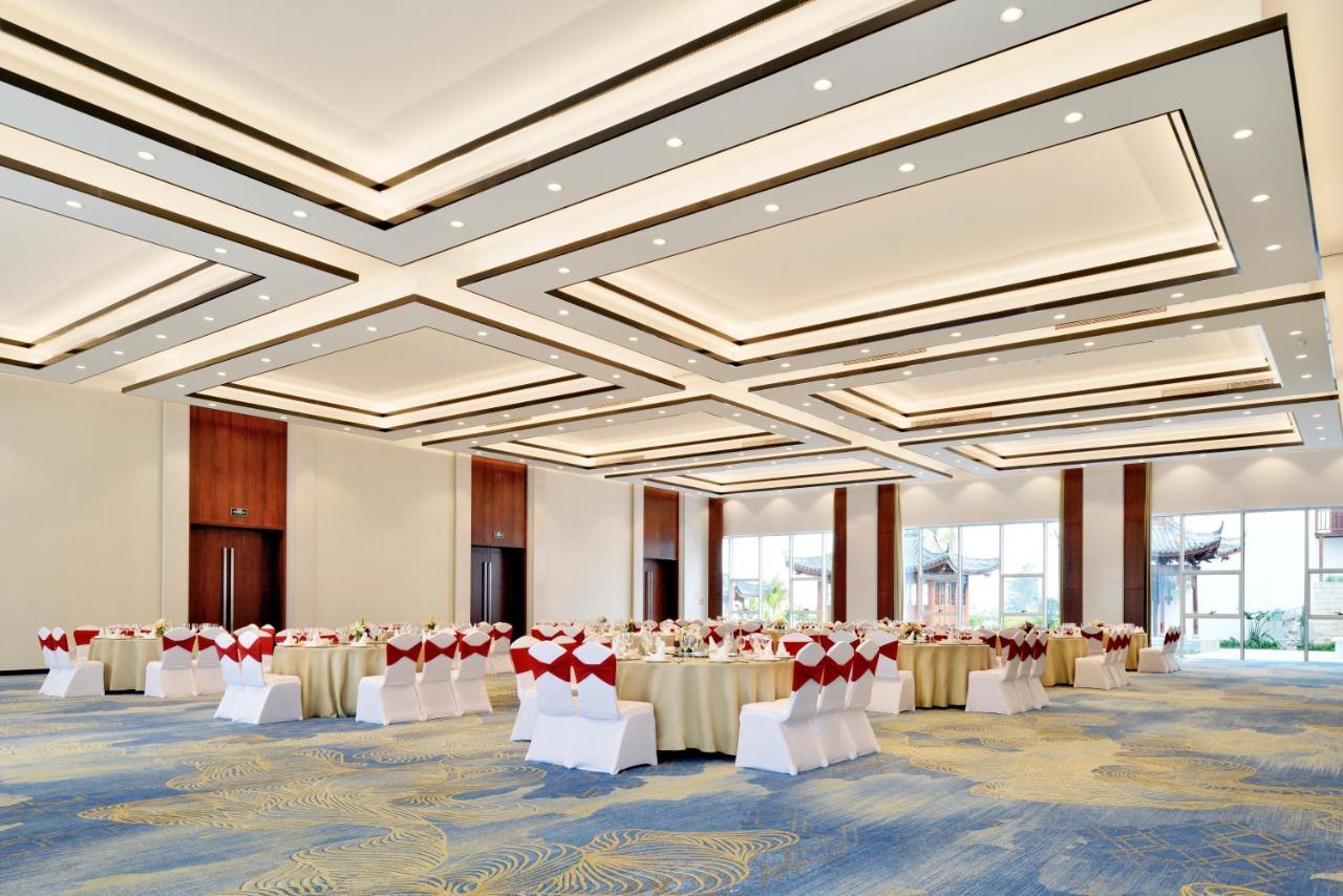 Palace Resort Yalong Bay Sanya Exterior foto
